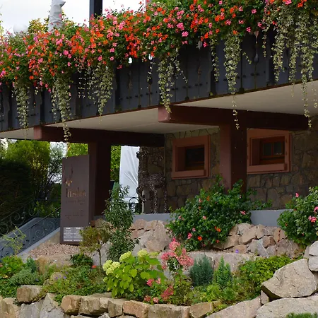 Genusshotel Hirschen - Erholung Im Gruenen فندق 3*