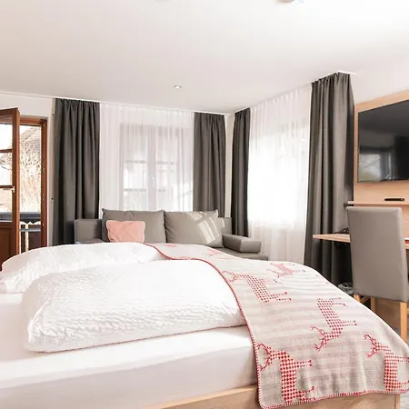Hotel Genusshotel Hirschen - Erholung Im Gruenen Sallneck