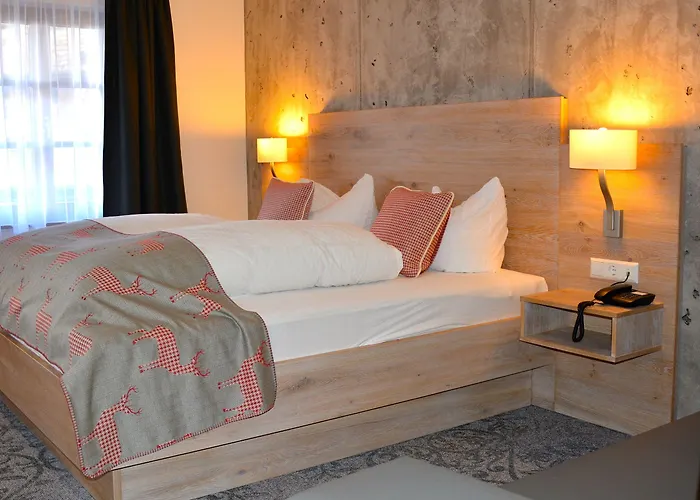 Hotell Genusshotel Hirschen - Erholung Im Gruenen 3*