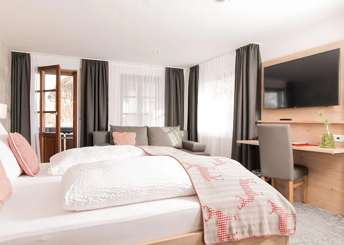 Genusshotel Hirschen - Erholung Im Gruenen Hotell Sallneck